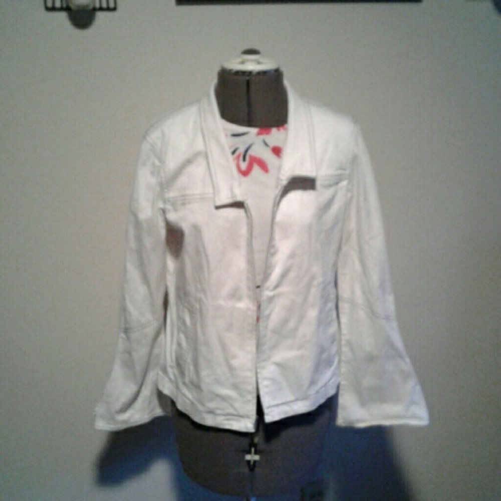 🎁 3 for $15 sale!  Cute jacket